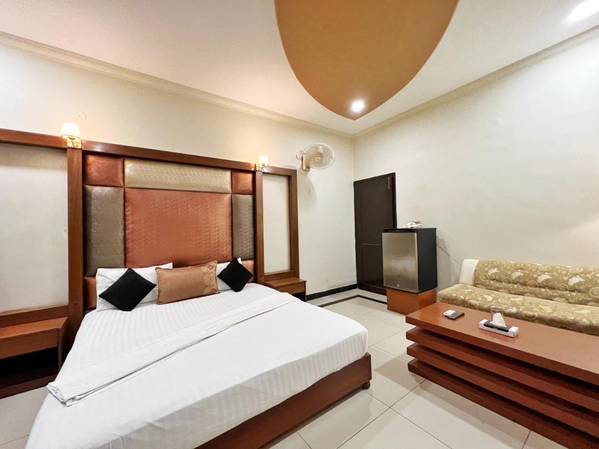 Hotel ملتان المظهر الخارجي الصورة